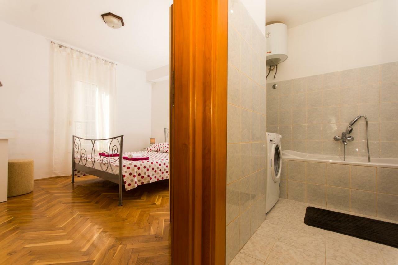 Apartman Ruza Lejlighed Trogir Eksteriør billede