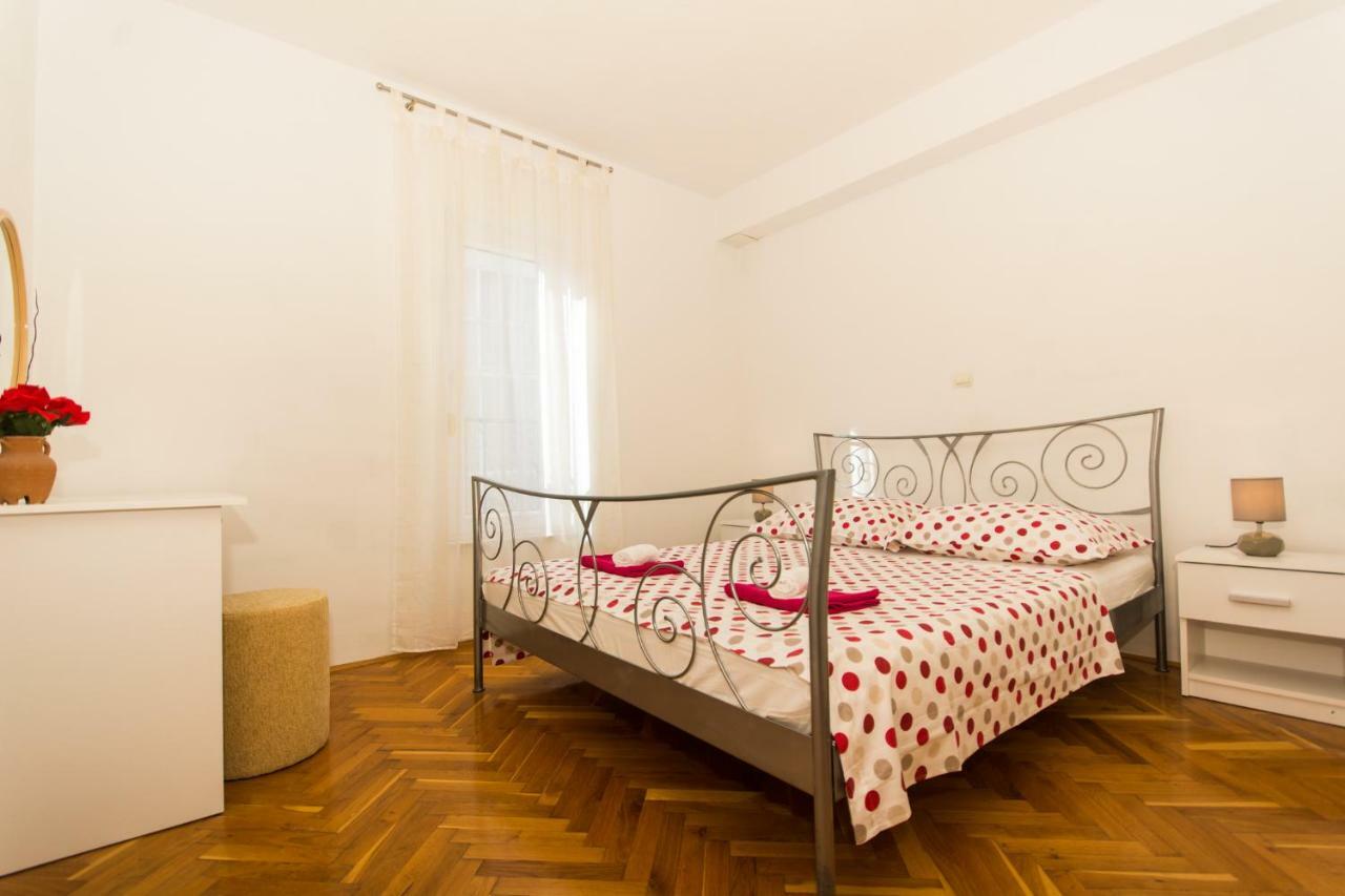 Apartman Ruza Lejlighed Trogir Eksteriør billede