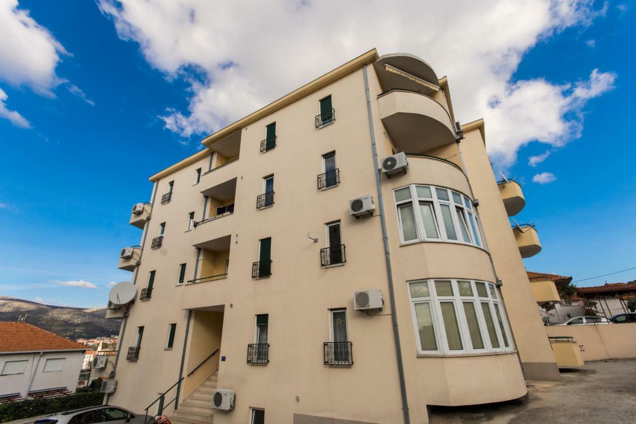 Apartman Ruza Lejlighed Trogir Eksteriør billede